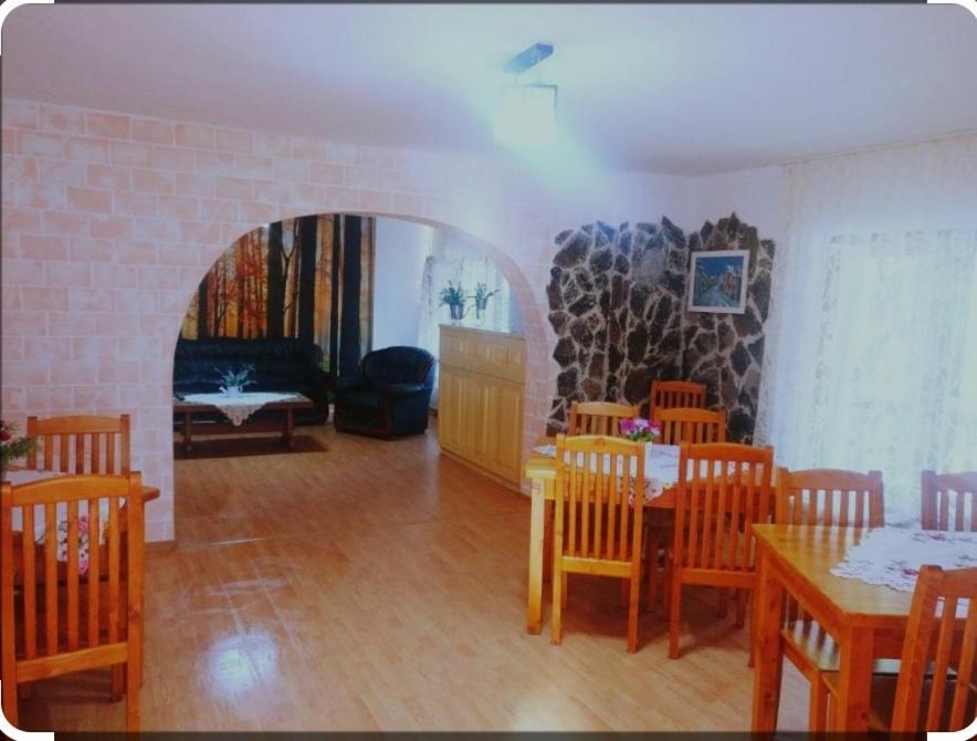 Vila Bianca Buşteni Esterno foto